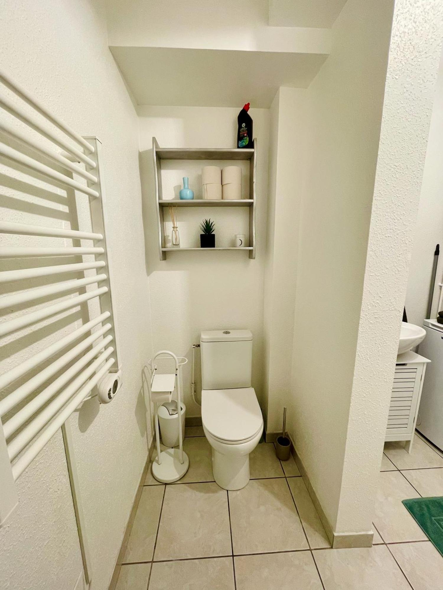 Joli Appartement Avec Parking Монбельяр Екстер'єр фото
